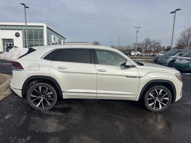 2025 Volkswagen Atlas Cross Sport 2.0T SEL Premium R-Line