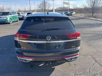 2022 Volkswagen Atlas Cross Sport 3.6L V6 SEL Premium R-Line