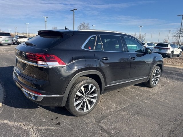 2022 Volkswagen Atlas Cross Sport 3.6L V6 SEL Premium R-Line