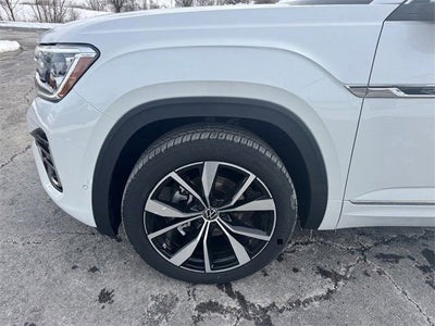2026 Volkswagen Atlas 2.0T SEL Premium R-Line