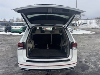 2026 Volkswagen Atlas 2.0T SEL Premium R-Line