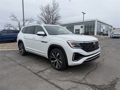 2026 Volkswagen Atlas 2.0T SEL Premium R-Line