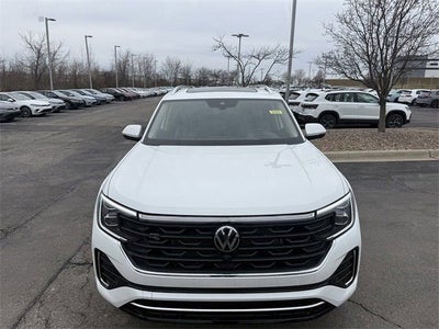 2026 Volkswagen Atlas 2.0T SEL Premium R-Line