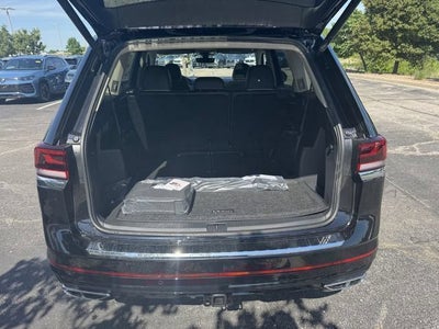 2026 Volkswagen Atlas 2.0T SEL Premium R-Line