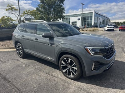 2026 Volkswagen Atlas 2.0T SEL Premium R-Line