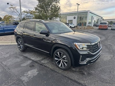 2026 Volkswagen Atlas 2.0T SEL Premium R-Line