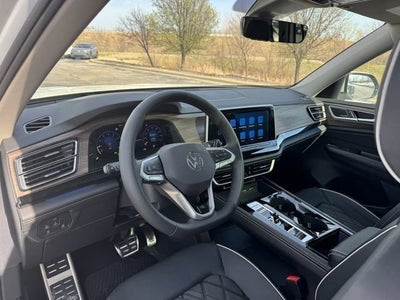 2026 Volkswagen Atlas 2.0T SEL Premium R-Line