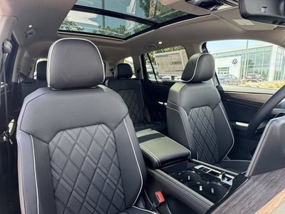 2026 Volkswagen Atlas 2.0T SEL Premium R-Line
