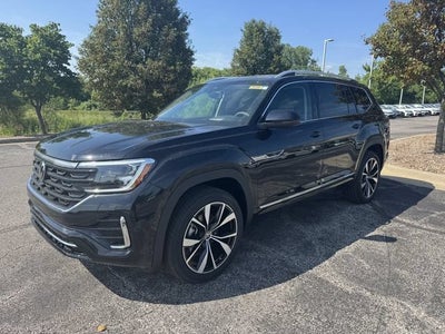 2026 Volkswagen Atlas 2.0T SEL Premium R-Line