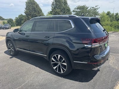 2026 Volkswagen Atlas 2.0T SEL Premium R-Line