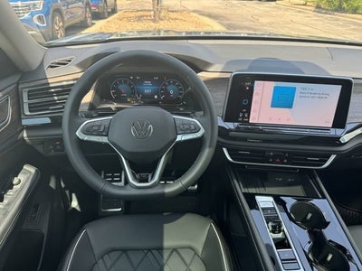2026 Volkswagen Atlas 2.0T SEL Premium R-Line