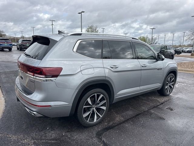2024 Volkswagen Atlas 2.0T SEL Premium R-Line