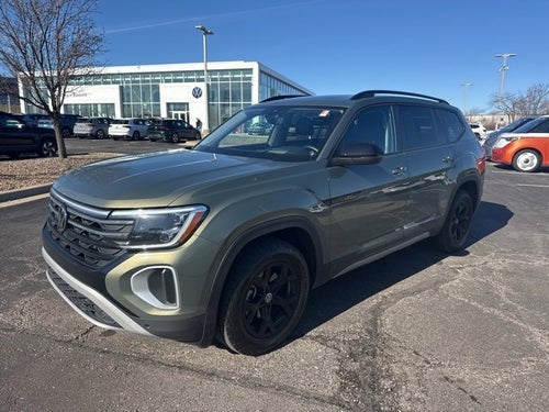 2024 Volkswagen Atlas 2.0T Peak Edition SEL