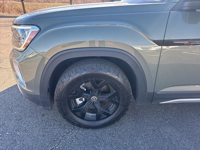 2024 Volkswagen Atlas 2.0T Peak Edition SEL