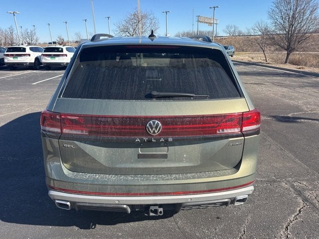 2024 Volkswagen Atlas 2.0T Peak Edition SEL