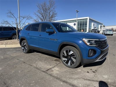 2026 Volkswagen Atlas Cross Sport 2.0T SE w/Technology