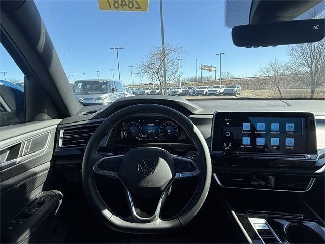 2026 Volkswagen Atlas Cross Sport 2.0T SE w/Technology