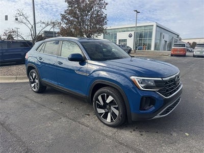 2026 Volkswagen Atlas Cross Sport 2.0T SE w/Technology