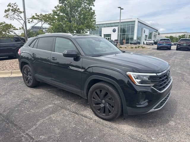 2025 Volkswagen Atlas Cross Sport 2.0T SE w/Technology