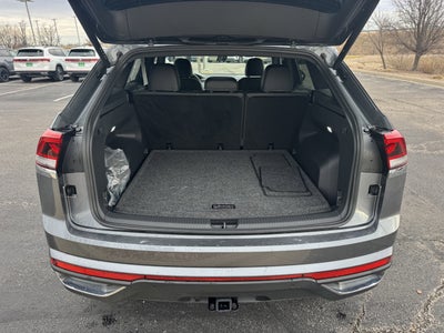 2025 Volkswagen Atlas Cross Sport 2.0T SE w/Technology