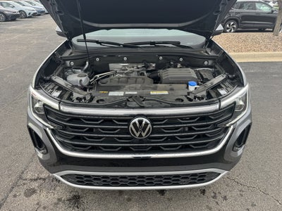2025 Volkswagen Atlas Cross Sport 2.0T SE w/Technology
