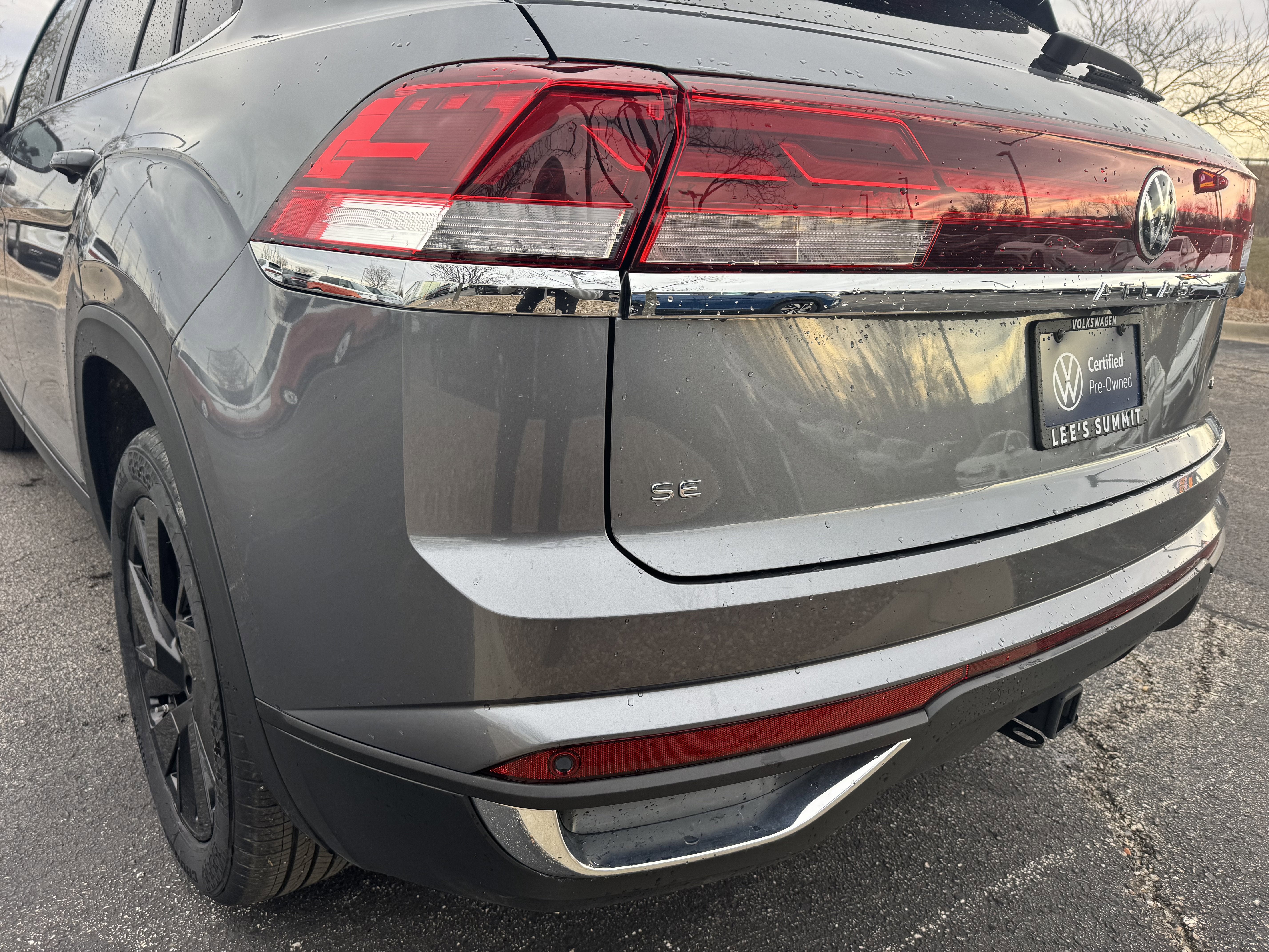 2025 Volkswagen Atlas Cross Sport 2.0T SE w/Technology