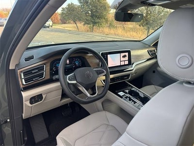 2026 Volkswagen Atlas 2.0T SE w/Technology