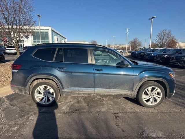 2022 Volkswagen Atlas 3.6L V6 SE w/Technology