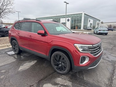 2025 Volkswagen Atlas 2.0T SE w/Technology