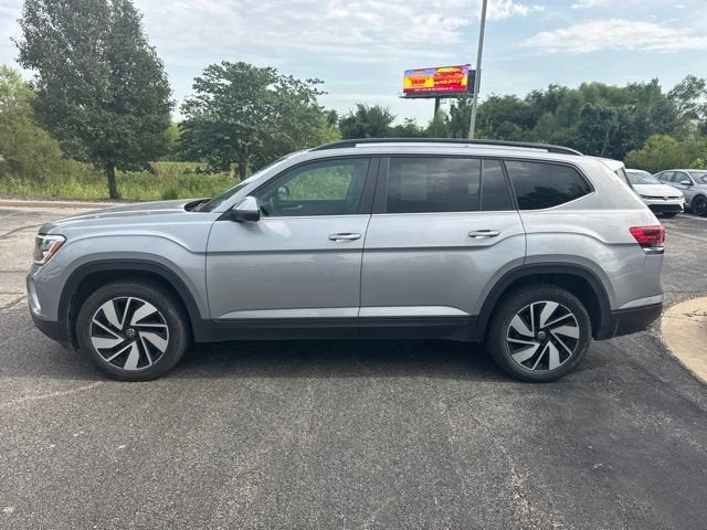 Used 2024 Volkswagen Atlas SE w/Tech with VIN 1V2HR2CA5RC548837 for sale in Kansas City