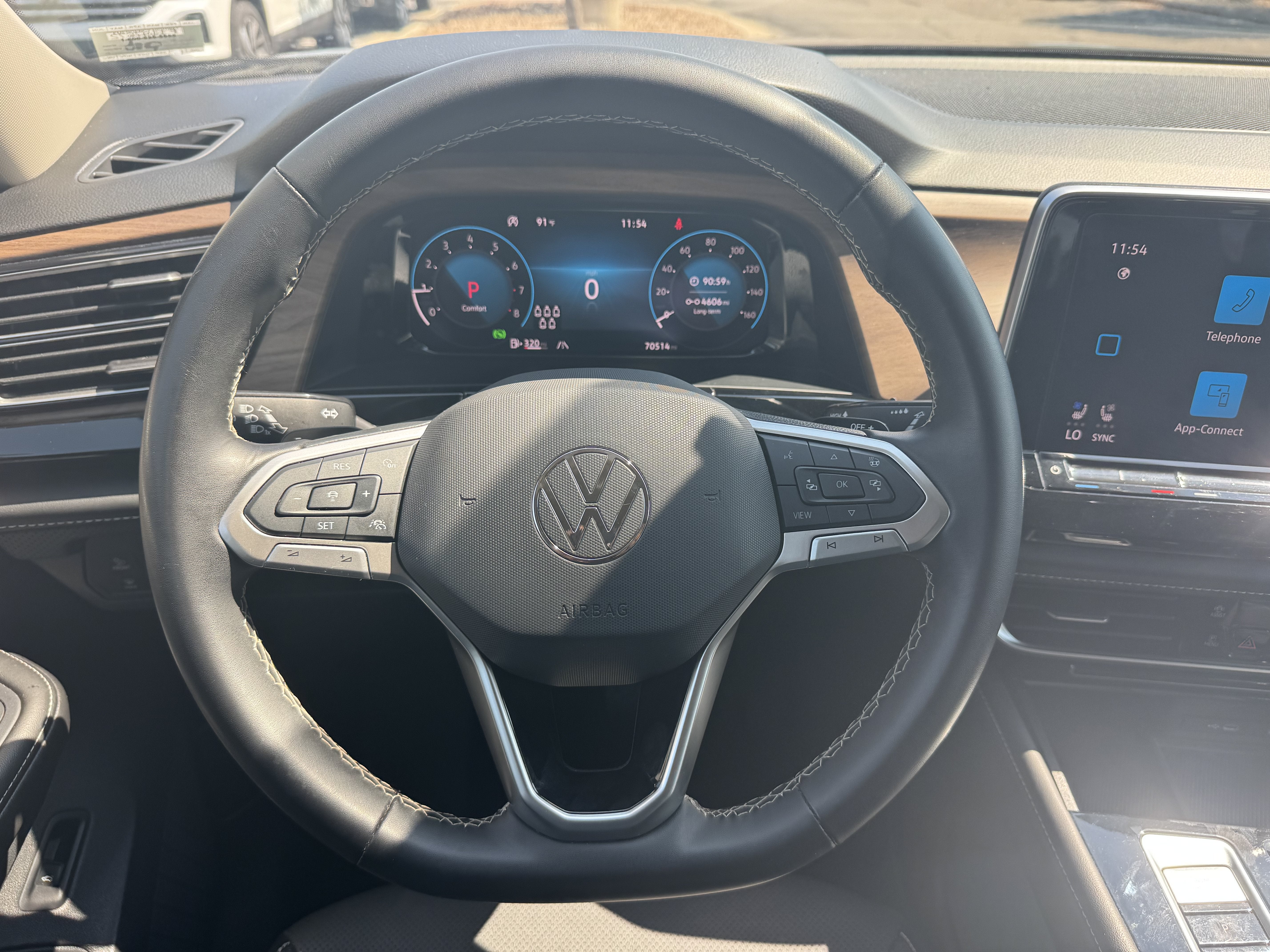 2024 Volkswagen Atlas 2.0T SE w/Technology