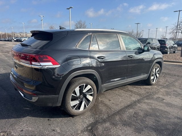2025 Volkswagen Atlas Cross Sport 2.0T SE w/Technology