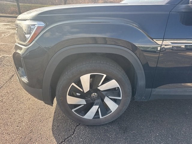 2025 Volkswagen Atlas Cross Sport 2.0T SE w/Technology