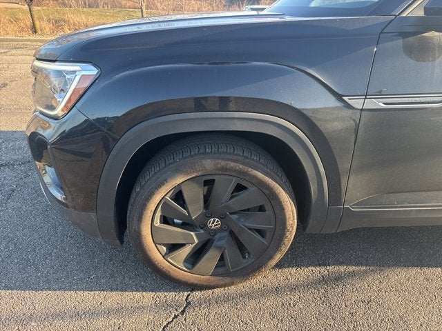 2025 Volkswagen Atlas Cross Sport 2.0T SE w/Technology