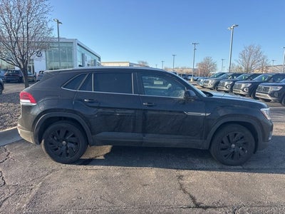2025 Volkswagen Atlas Cross Sport 2.0T SE w/Technology