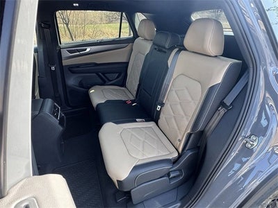 2026 Volkswagen Atlas Cross Sport 2.0T SE w/Technology