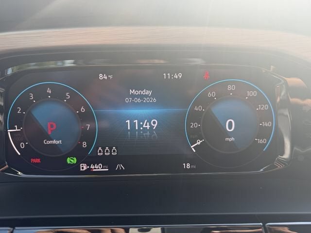 2026 Volkswagen Atlas Cross Sport 2.0T SE w/Technology