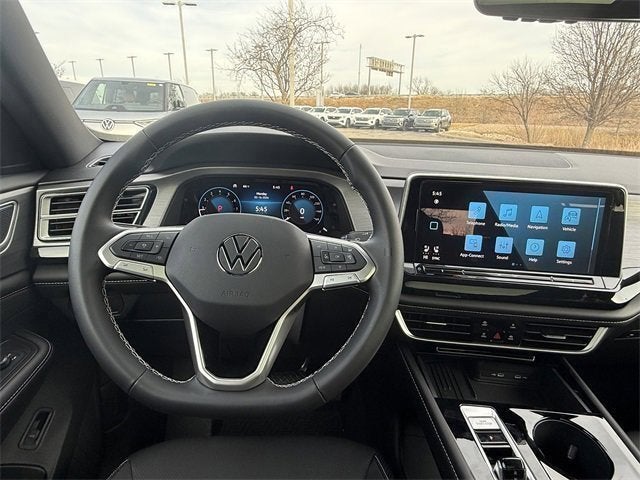 2026 Volkswagen Atlas Cross Sport 2.0T SE w/Technology