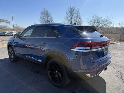 2026 Volkswagen Atlas Cross Sport 2.0T SE w/Technology