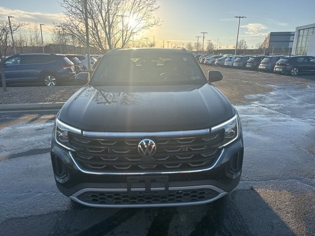 2025 Volkswagen Atlas Cross Sport 2.0T SE w/Technology