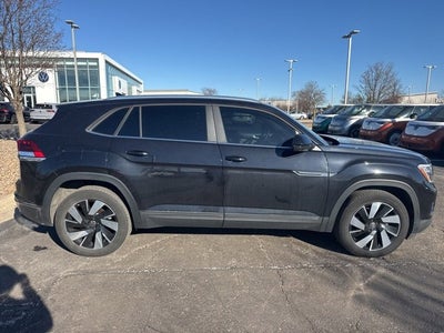 2024 Volkswagen Atlas Cross Sport 2.0T SE w/Technology