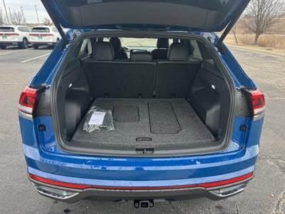 2025 Volkswagen Atlas Cross Sport 2.0T SE w/Technology