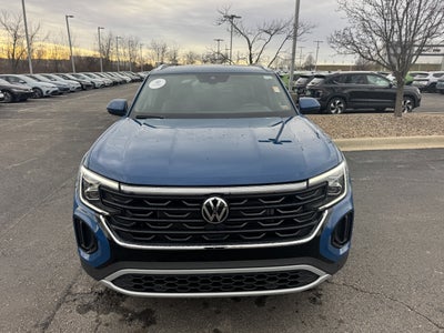 2025 Volkswagen Atlas Cross Sport 2.0T SE w/Technology