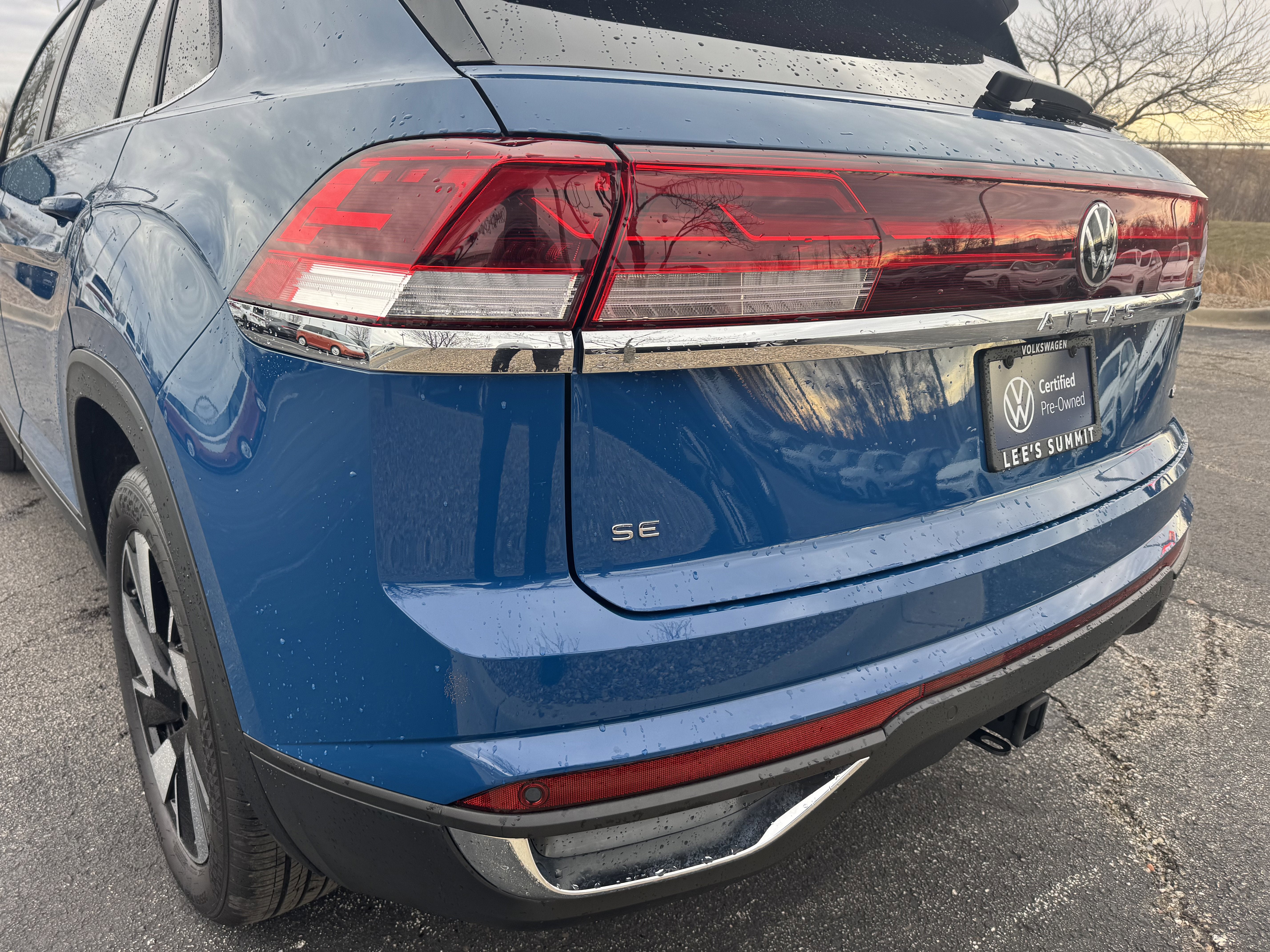 2025 Volkswagen Atlas Cross Sport 2.0T SE w/Technology