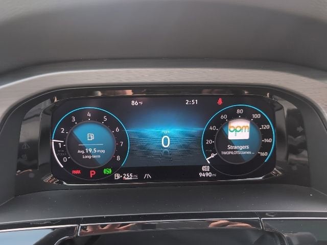 2025 Volkswagen Atlas Cross Sport 2.0T SE w/Tech 4MOTION's photo