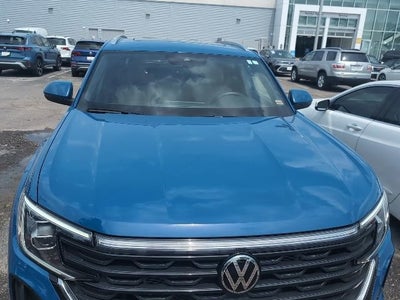 2025 Volkswagen Atlas Cross Sport 2.0T SE w/Technology