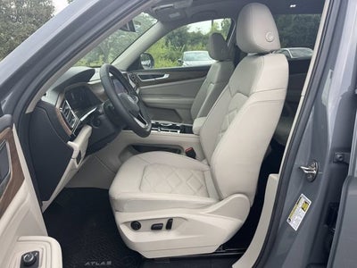 2026 Volkswagen Atlas 2.0T SE w/Technology