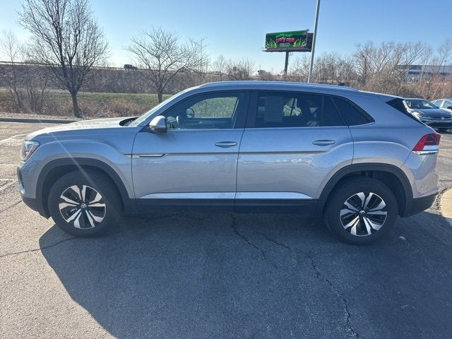 Certified 2025 Volkswagen Atlas Cross Sport SE with VIN 1V2LE2CA3SC219050 for sale in Kansas City
