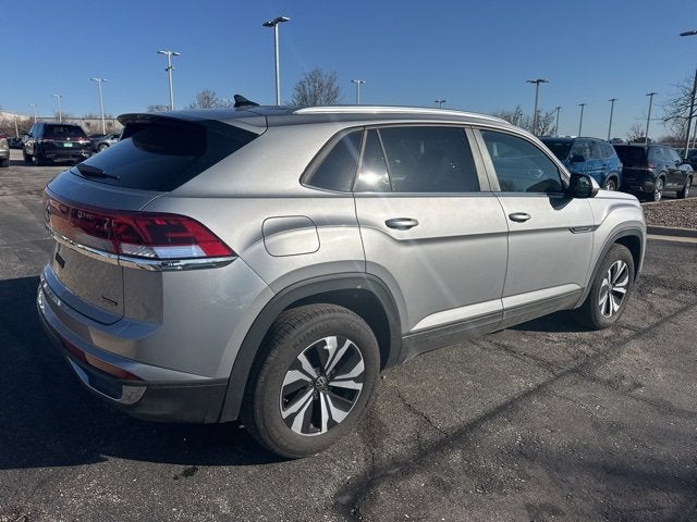 2025 Volkswagen Atlas Cross Sport 2.0T SE