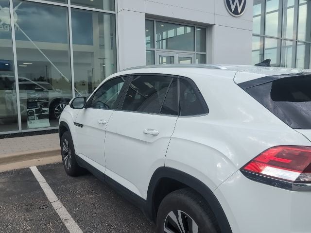 2025 Volkswagen Atlas Cross Sport 2.0T SE